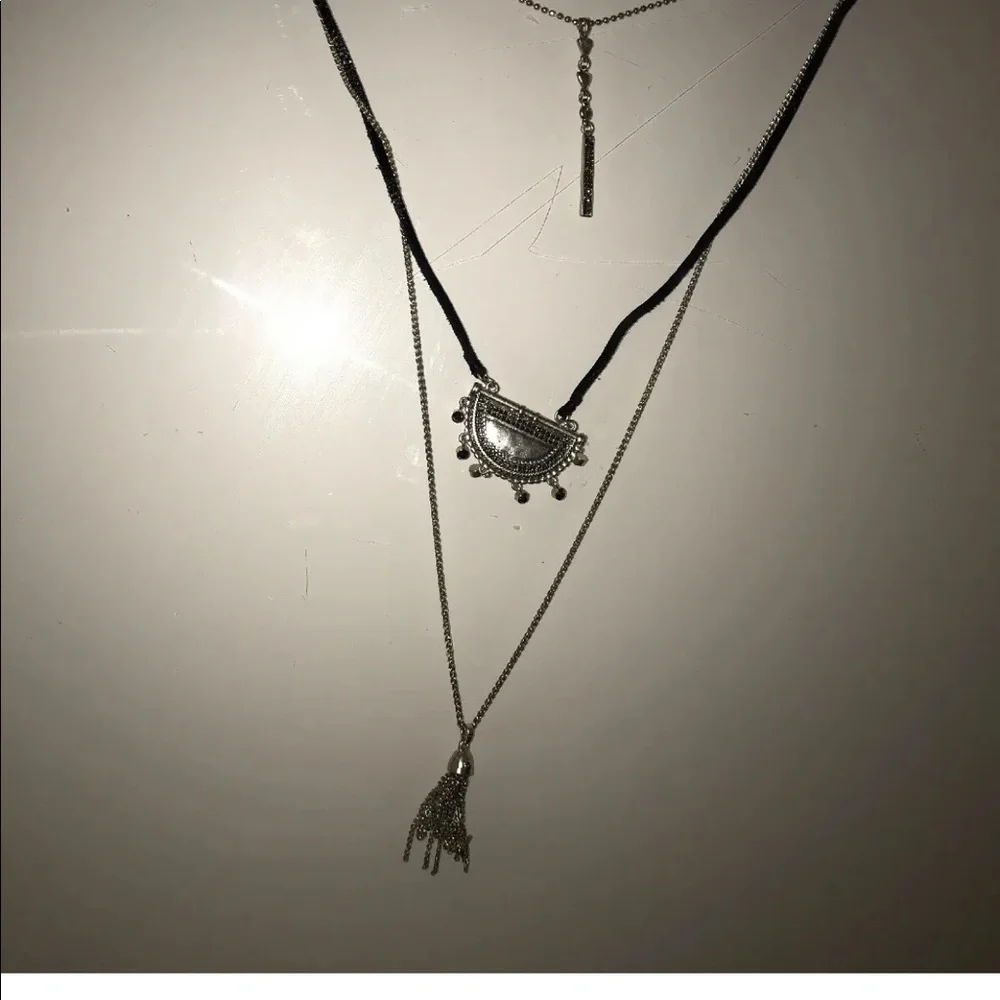 LUCKY BRAND LAYERED TASSLE NECKLACE - SIVER TONED - LEATHER